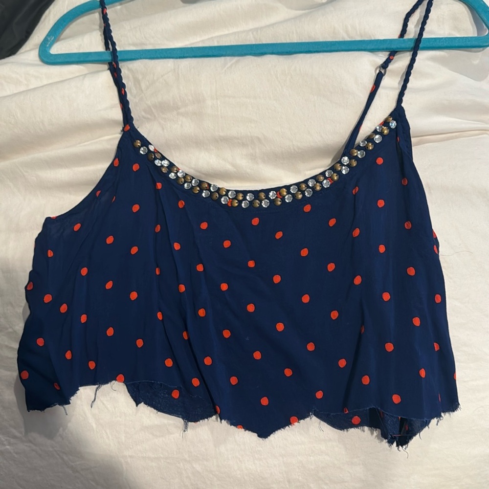 ABERCROMBIE AND FITCH CROPPED POLA DOT RED CAMI
